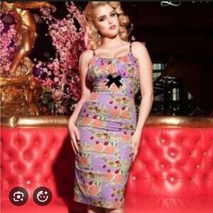 Pinup Couture Mary Blair Evangeline Pencil dress Lavender Lips and Roses XL EUC